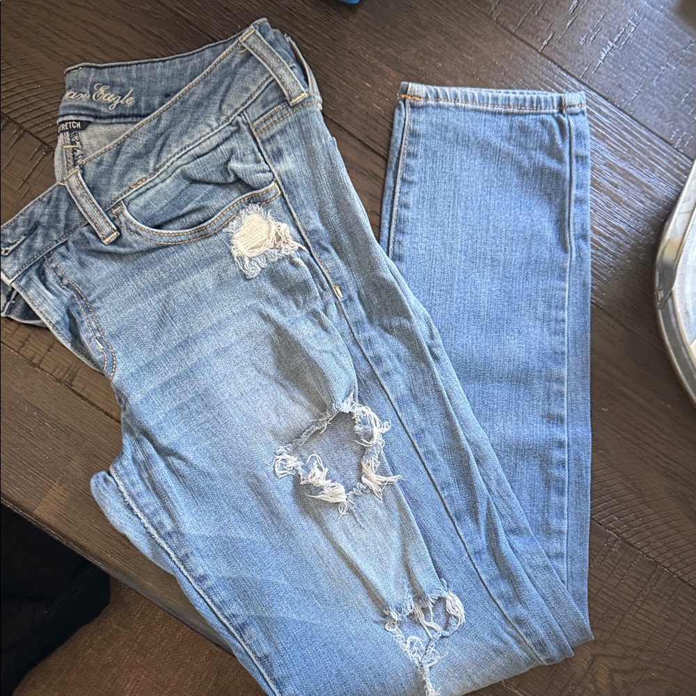 American Eagle Outfitters Women's Light Blue Ripped Skinny Jeans